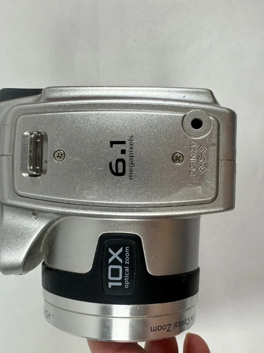 Kodak EasyShare Z650 Zoom Digital Camera, KCKFL61702125, Silver, FOR PARTS.
